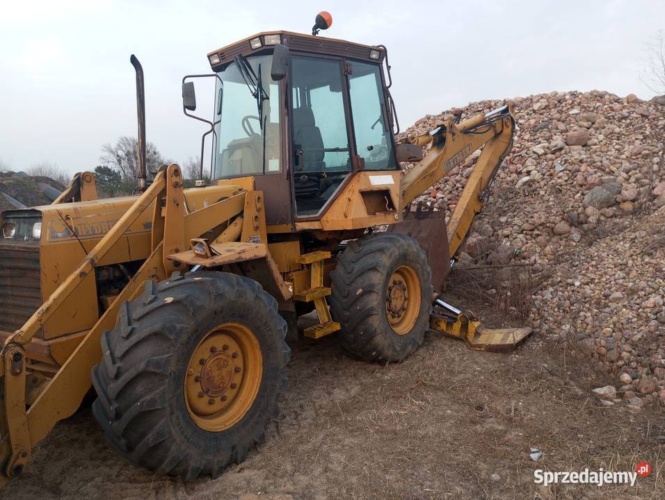 Koparko ładowarka hydrema 918 Buk