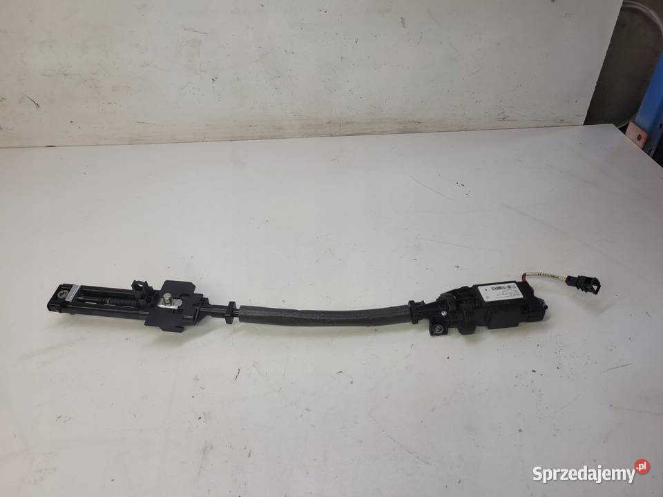 MECHANIZM REGULACJI PASA AUDI A8 D4 4H0857833 Przystajń