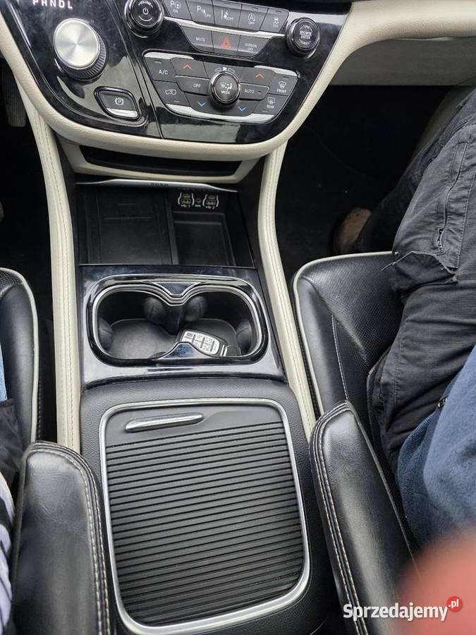 Chrysler pacifica limited 2022r kamera cofania Lublin