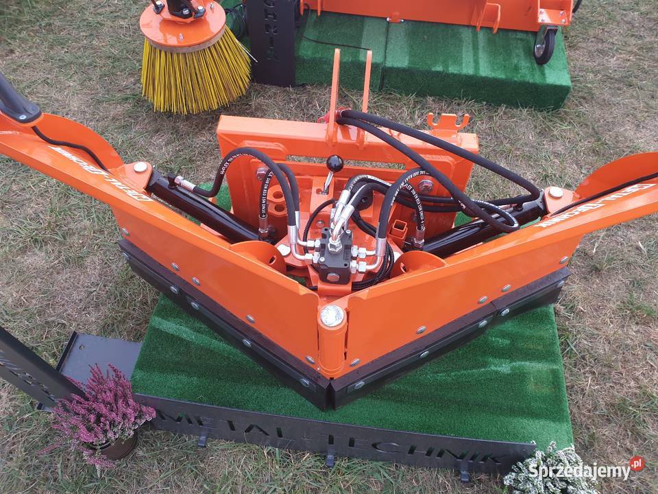 Duży mocny pług do śniegu strzałka Metal Technik Sadowie