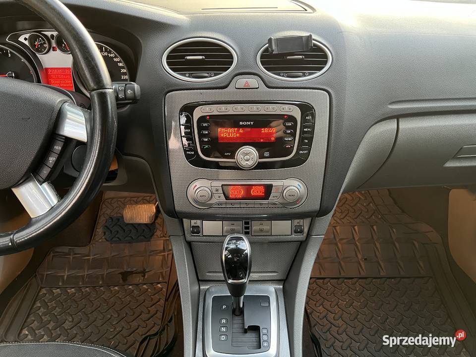 Ford Focus 20 TDCI Bogate wyposażenie Hak Osoba uszkodzony Lublin