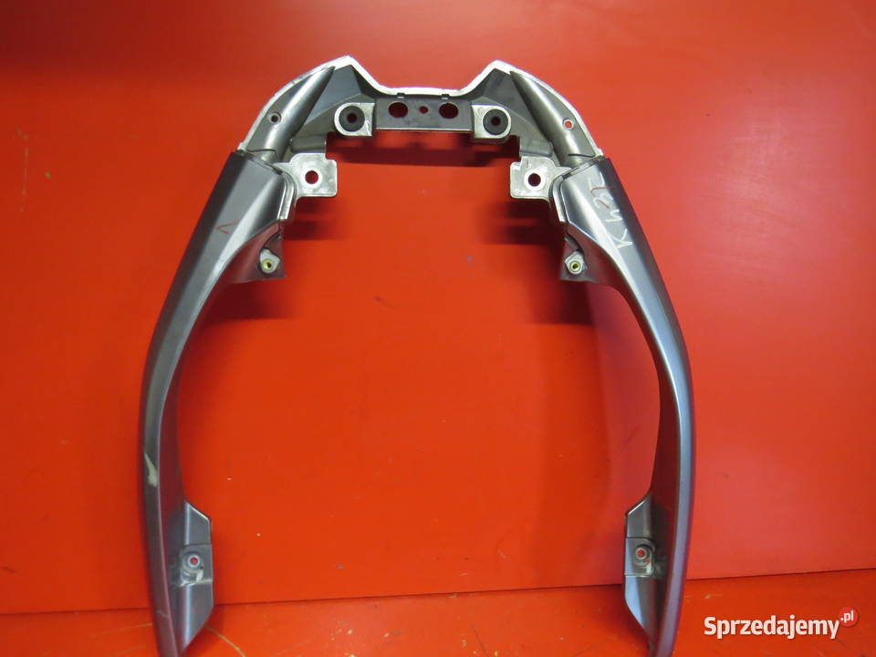 SUZUKI BURGMAN 400 250 07 k7 trzymak pasażera