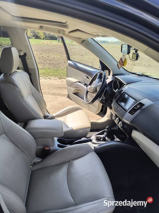 Mitsubishi Outlander 22 DiD 156 super stan czujnik parkowania Outlander Nowogard