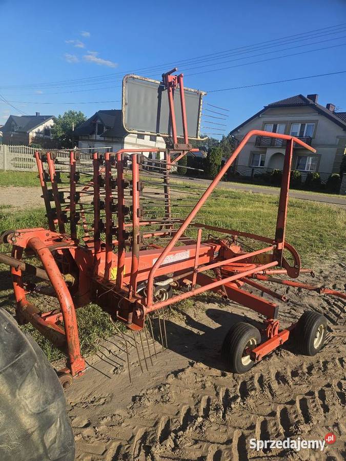 Zgrabiarka karuzelowa kuhn sprzedam