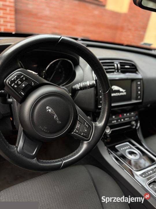 Jaguar XE 20 T Pure 200 2015r Bezwypadkowy pomorskie Sopot