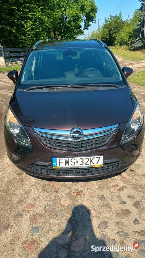 Opel Zafira c 2013r LPG 7 osób Wschowa
