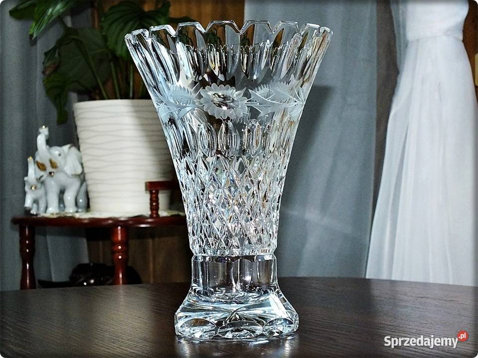 Wazon Kryształowy ręcznie szlifowany lata 60te Żary sprzedam