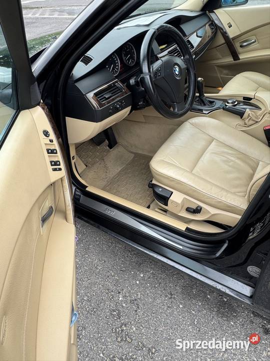 BMW 525i e61 Benzyna Touring192 Super Stan elektryczne szyby Świecie