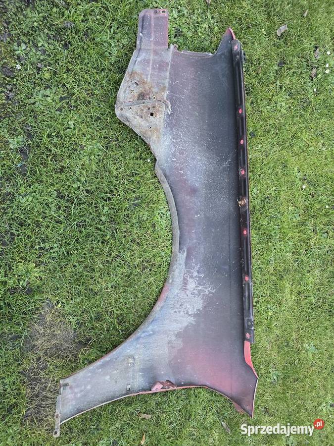 Błotnik prawy przód audi 80 b4 Złoczew