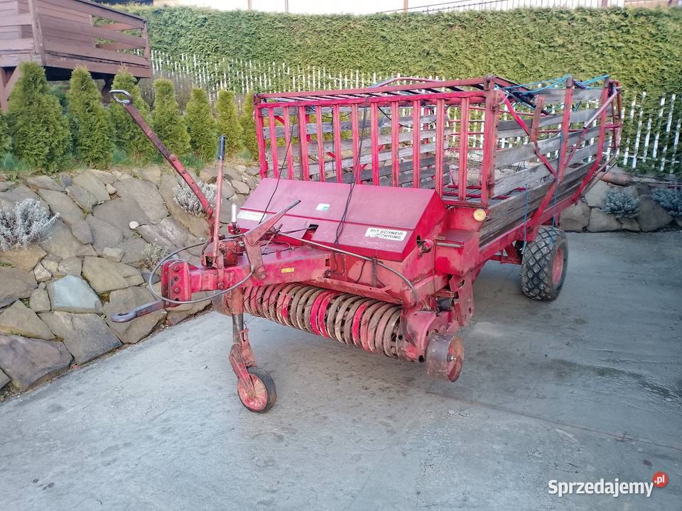 Przyczepa samozbierająca