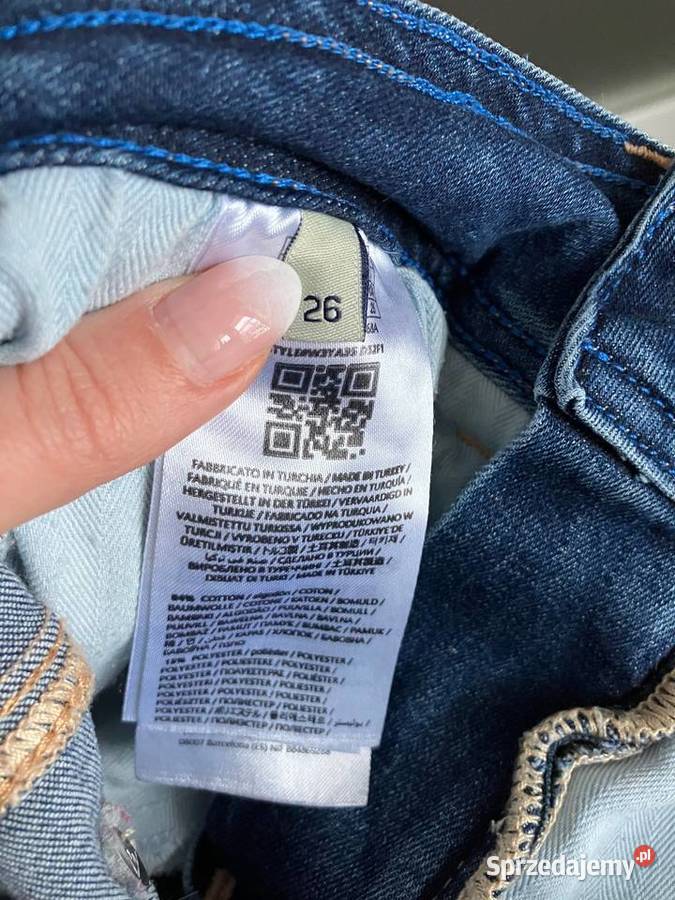 Jeansy rurki Guess Jeans wysoki stan skinny nowe Nisko