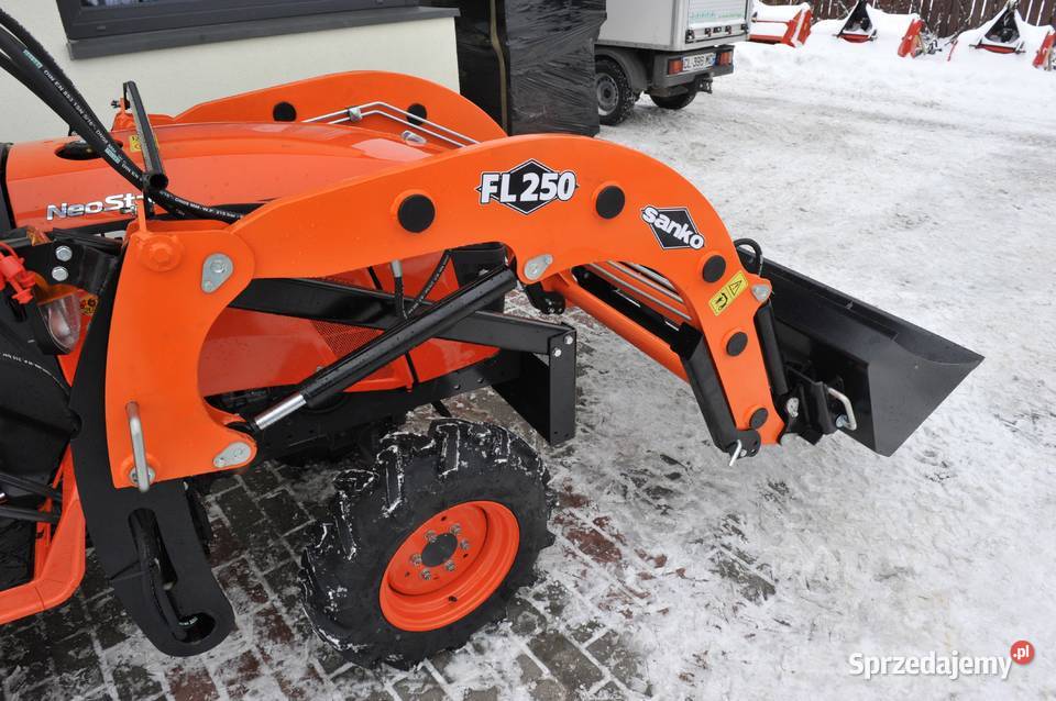 Kubota B2441 NeoStar 4x4 24 ładowacz czołowy TUR podkarpackie Tajęcina sprzedam