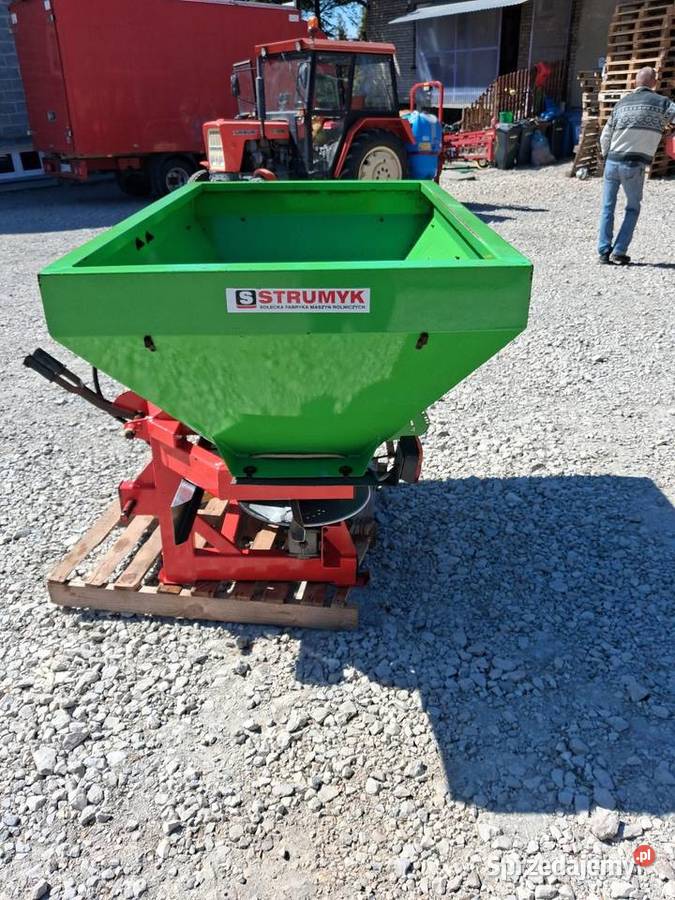 Rozsiewacz nawozu strumyk 600l nieuszkodzony Miechów