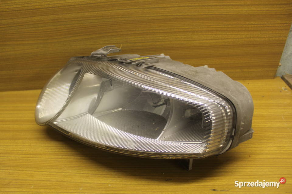 Alfa Romeo 147 lampa reflektor przód przedni wielkopolskie