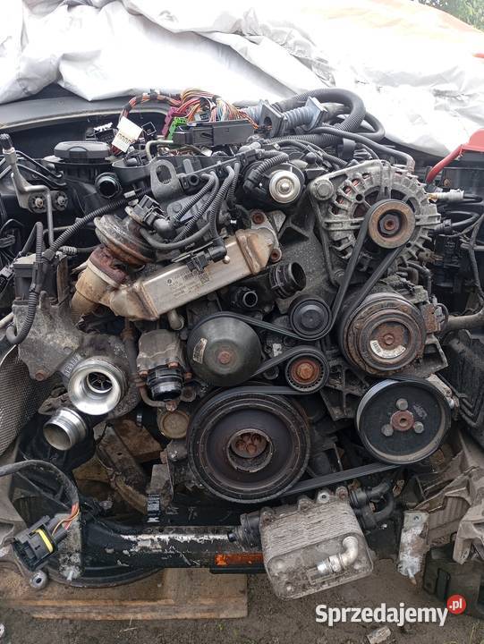 Słupek Silnika BMW E60E61 20d N47 177 N47D20A Rok produkcji 2008 sprzedam