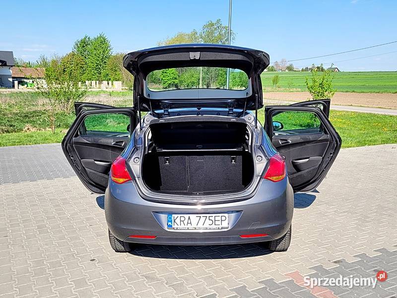 Niezawodny hatchback lakier metallic