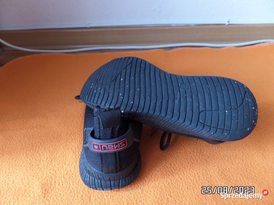 Buty sportowe czarne lekkie News rozmiar 36 Dukla