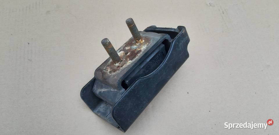 IVECO DAILY ŁAPA PODUSZKAMOCOWANIE SILNIKA PRAWA Bieleń sprzedam