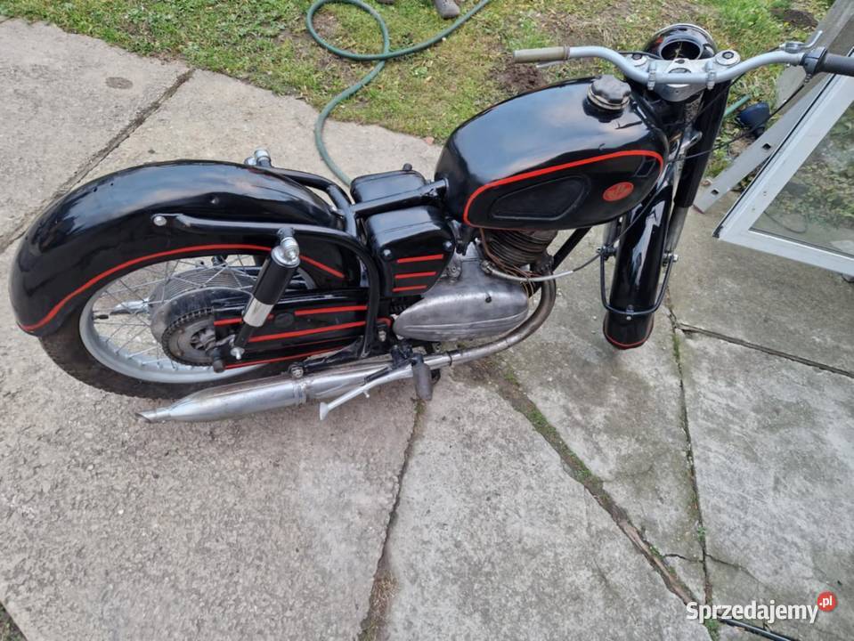Motocykl panonia z 60 lat z koszem sprzedam