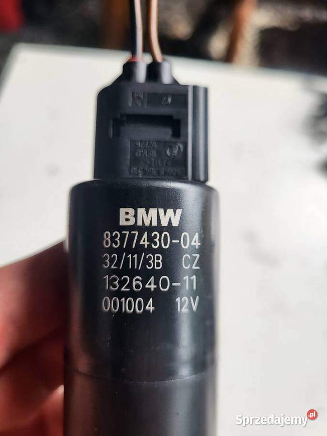 Pompka spryskiwaczy BMW 037743004 podkarpackie Mielec