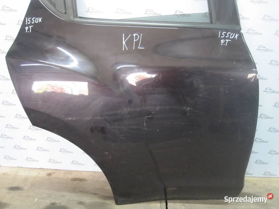 NISSAN JUKE I 13r drzwi prawe tył