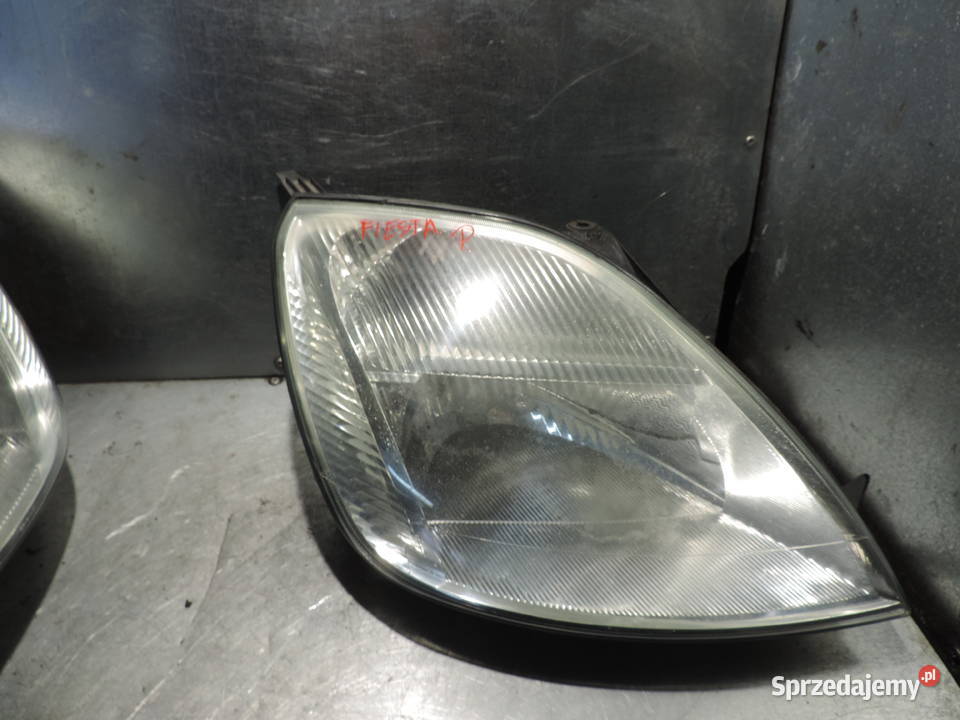 FORD FIESTA MK5 REFLEKTOR LAMPA PRAWY PRZÓD małopolskie Nowy Sącz