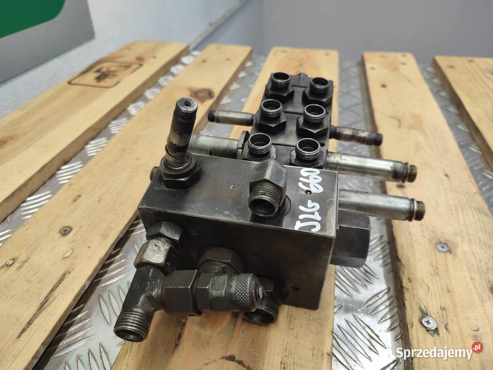 Kostka hydrauliczna JLG 660 R933002826 wielkopolskie Wilkowo