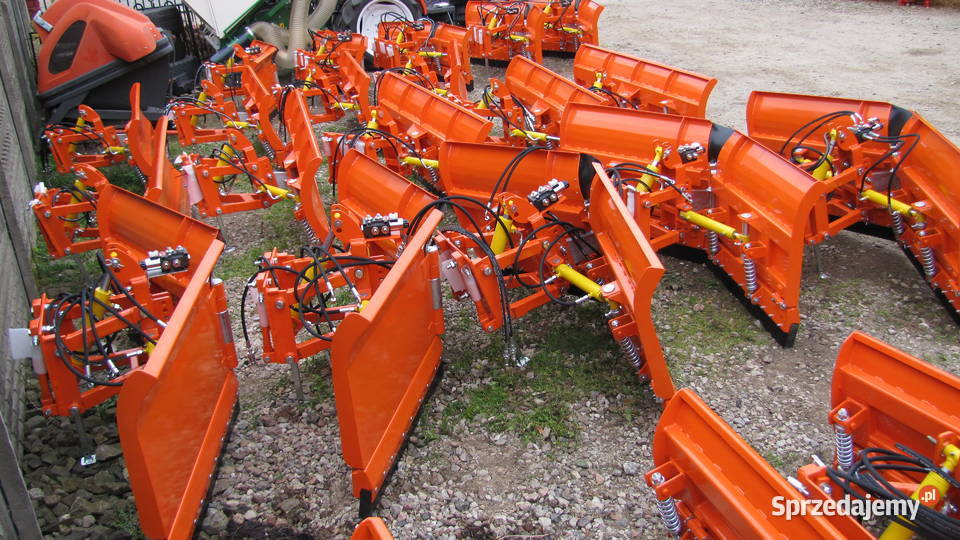 Pług do śniegu V strzałka Kubota Yanmar Iseki Węgrów