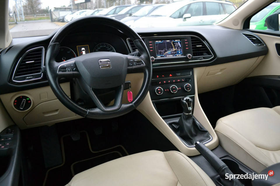 Seat Leon full LEDSkórzana garażowany Częstochowa sprzedam