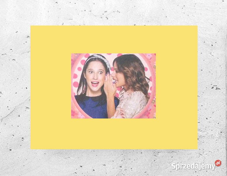 obrazek z Violetty plakat filmowy Violetta żółty Olsztyn