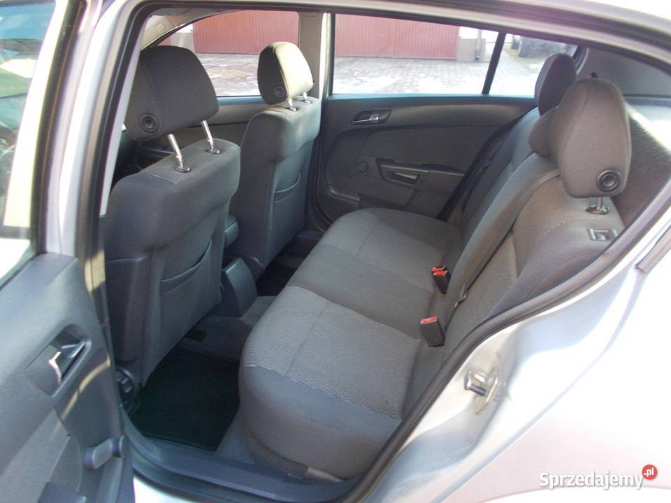 OPEL ASTRA H 18 benz 2008 r 5 drzwi KLIMATYZACJA klimatyzacja Uniejów