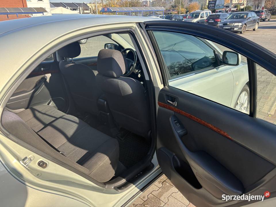 Toyota Avensis 20D4D 116 2004r zadbana ABS Oleśnica