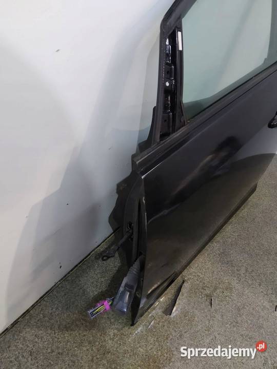 DRZWI LEWE PRZÓD Z22C SEDAN Opel Astra IV 2009 Karoseria sprzedam