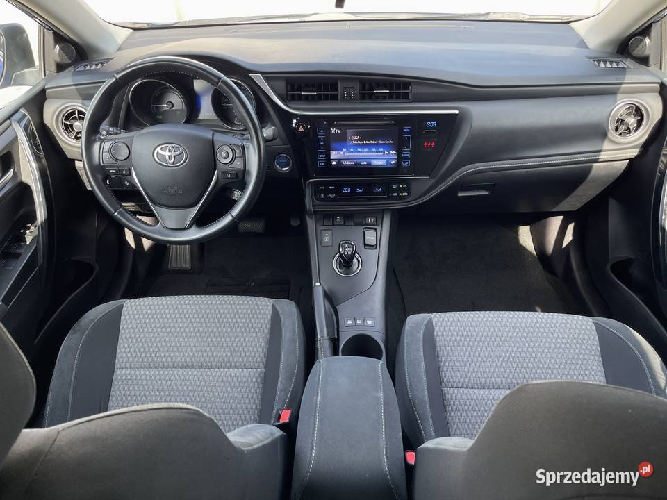 Toyota Auris II 18VVTi 99 2018r HYBRYDA super światła przeciwmgielne podkarpackie