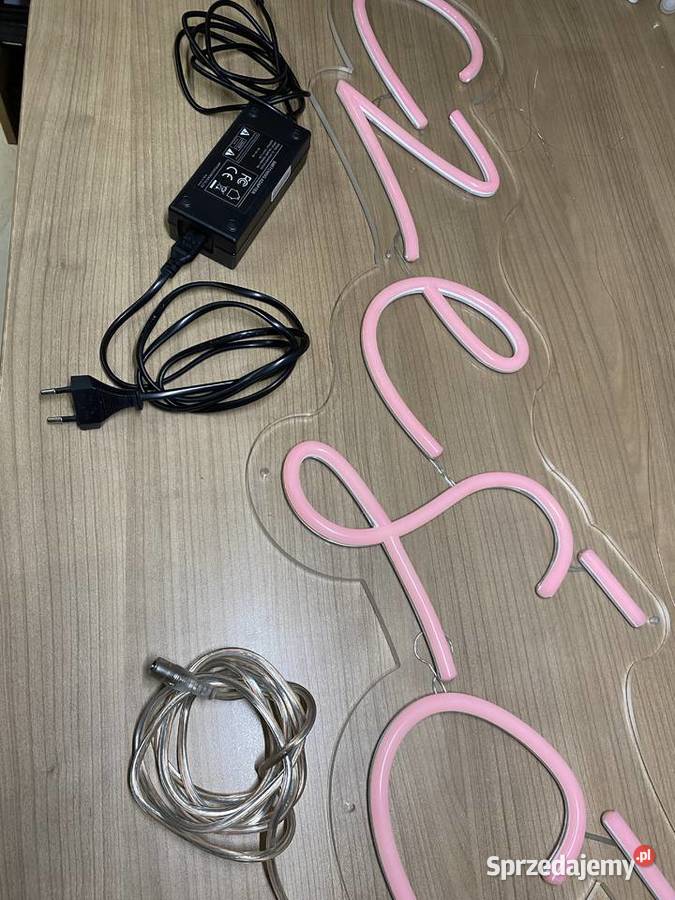 Neon Cześć różowo fioletowy dolnośląskie Bielany Wrocławskie