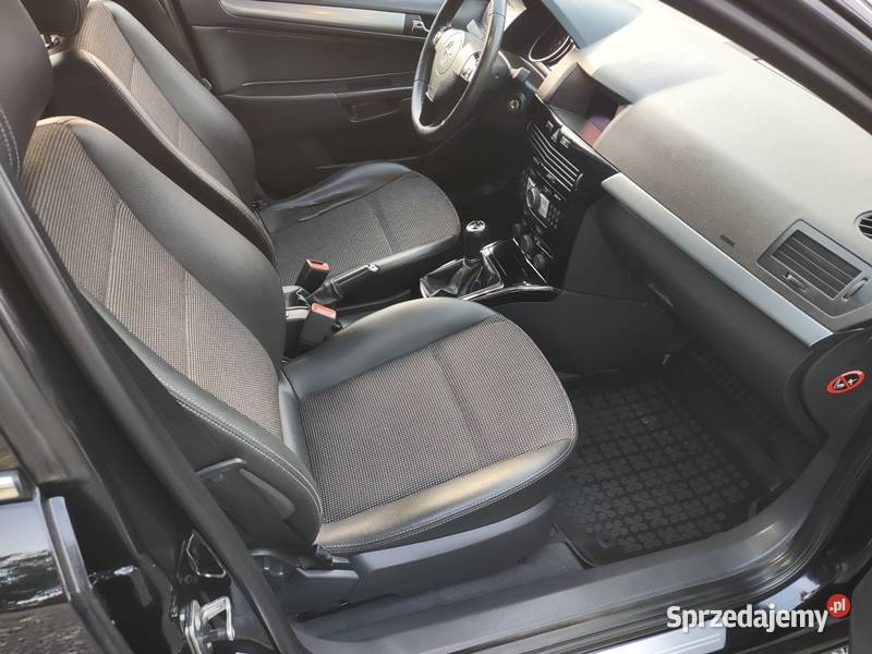 Bogata wersja z gazem elektrochrom. lusterka boczne Słomniki