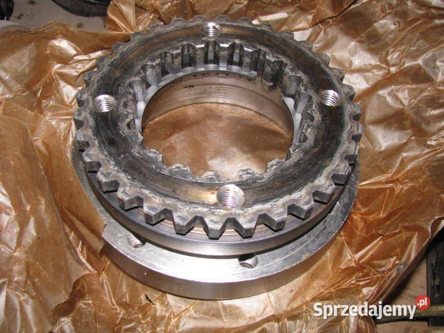 T130T130STALINIEC piasta sprzęgła części Wierzbówka