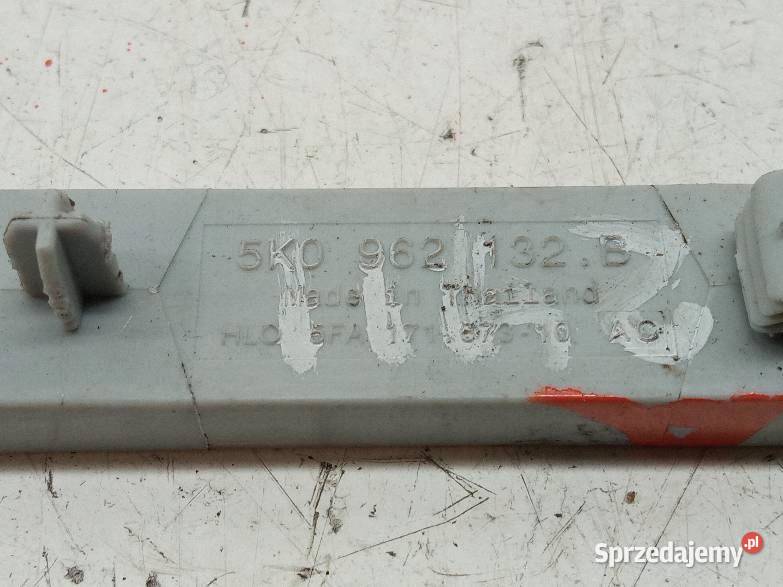 WZMACNIACZ ANTENY 57A035577 5K0962132B Skoda