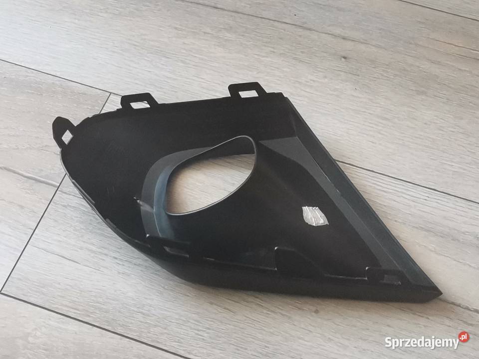 DACIA DUSTER II PRAWA RAMKA HALOGENU 261A27239R Karoseria Międzychód