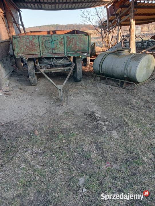 Sprzedam 4plug beczkę na wodę 1000 l przyczepa z sprzedam