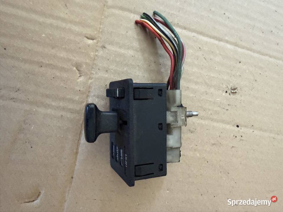 Włącznik świateł BMW e23 osobowe Panele sterowania, przełączniki Jastrzębie-Zdrój