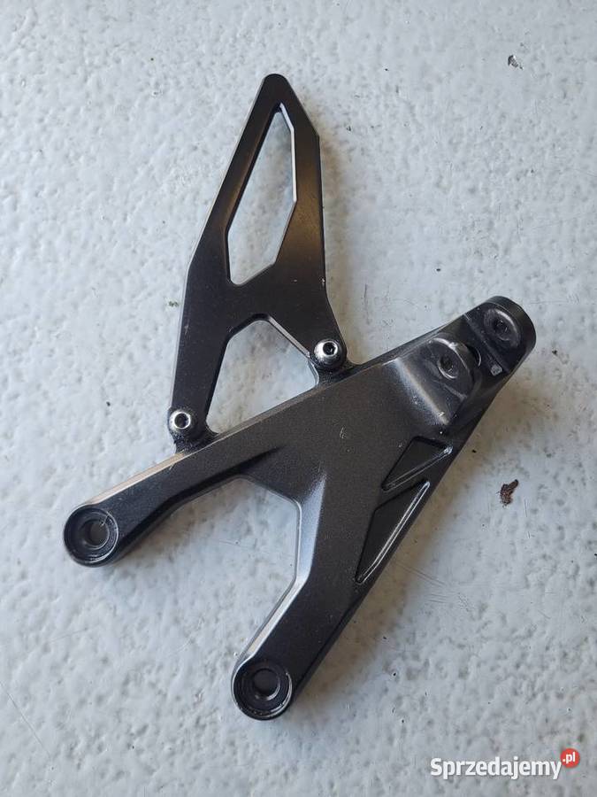 Yamaha R1 RN 32 65 2023 set podnóżek Części i akcesoria motocyklowe Nowy Tomyśl sprzedam