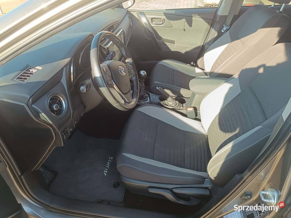 Toyota Auris II Hatchback 5d Facelifting 12 D4T