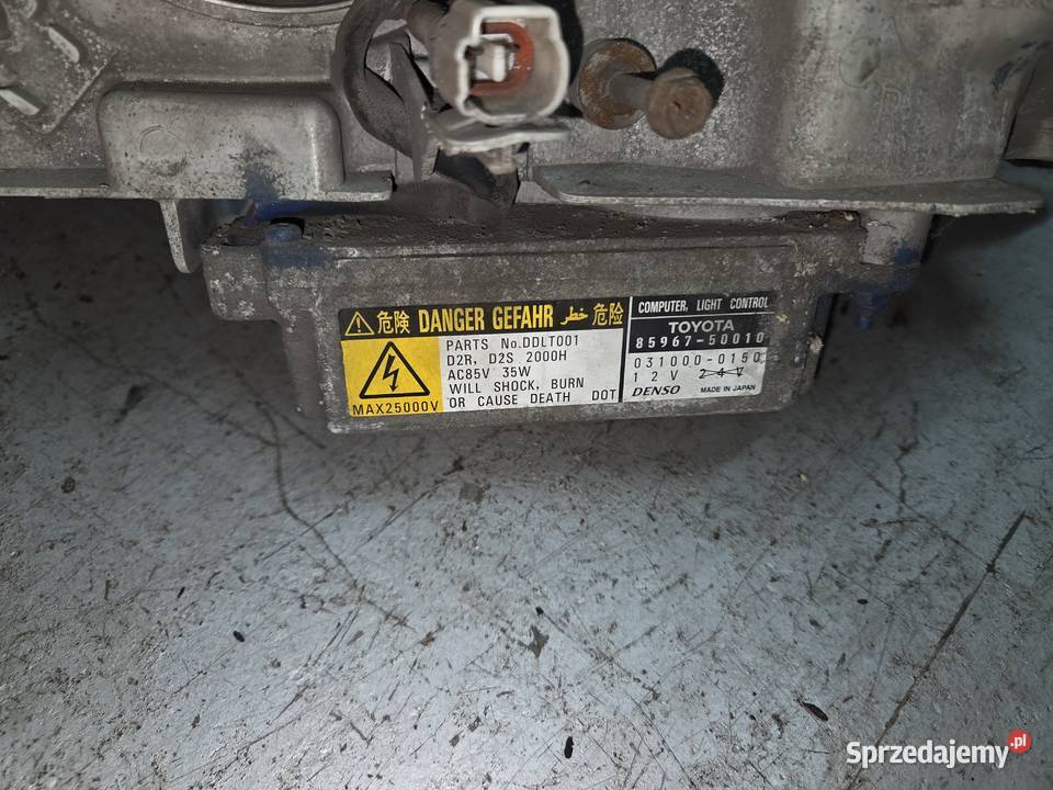 Lampy przednie Xenon Lexus LS 400 Łagów
