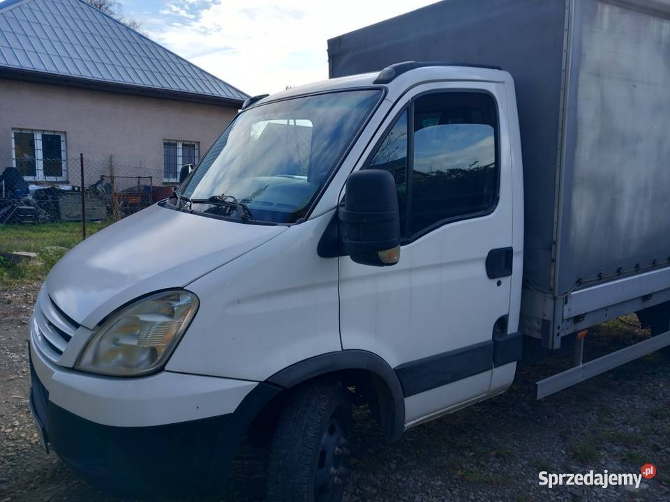 SAMOCHÓD IVECO Napęd tylna oś