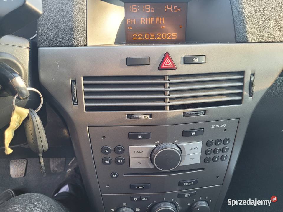 OPEL ASTRA H KOMBI 16 16V BENZYNA serwisowany w ASO Haczów