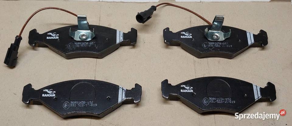KLOCKI HAMULCOWE PRZÓD FIAT PALIO 71738156 Mielęcin