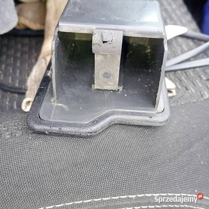 Popielniczka Cinquecento Seicento Fiat tylna Wrocław