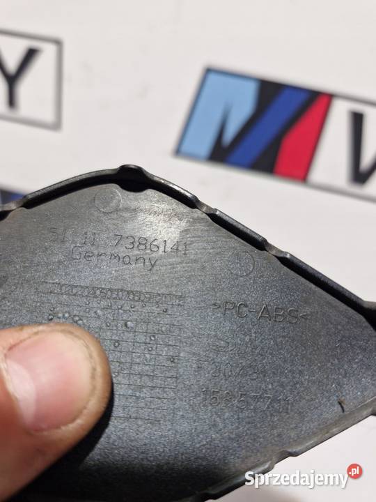 BMW F31 LCI ZAŚLEPKA HAKA ZDERZAKA PRZÓD Listwy i nakładki dolnośląskie sprzedam