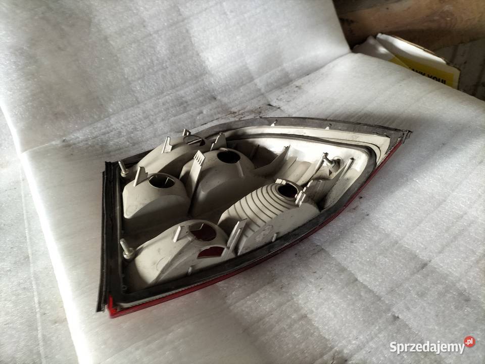 OPEL VECTRA B LAMPA TYŁ TYLNA LEWA Części